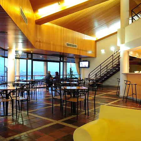 Hi - De Juventude 旅馆 *