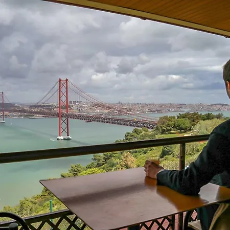 旅馆 Hi - De Juventude 阿尔马达