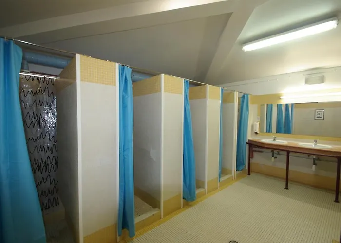 Albergue Hi - De Juventude Almada