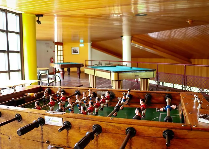 Albergue Hi - De Juventude Almada