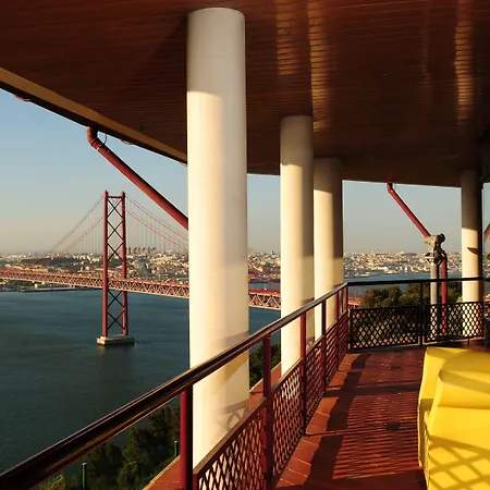 Hi - De Juventude Albergue *