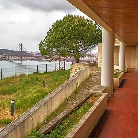 Hostel Hi - De Juventude Almada