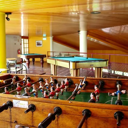 Albergue Hi - De Juventude Almada